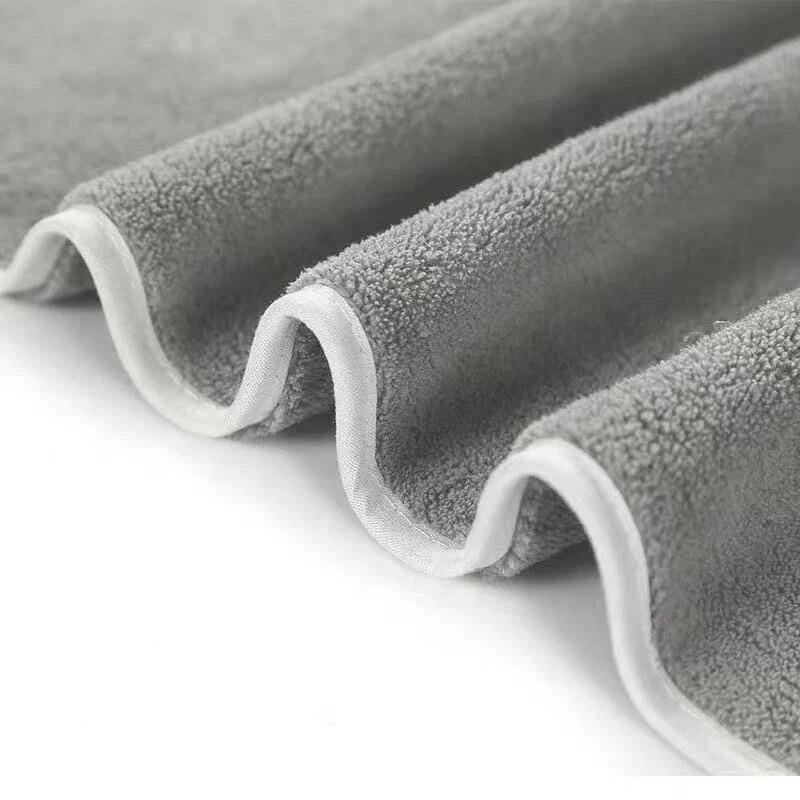 Fashionable Men's Two-piece Set of Bath Towels, One Pair of Household Coral Velvet, Absorbent and Wearable, Can Wrap Towels, Bath Towels