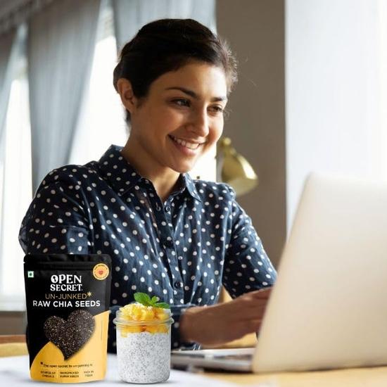Open Secret Премиальные семена чиа | 500 г | Семена чиа органические, сырые, собранные вручную семена чиа для еды, полезные перекусы, богатые белком (Пакет из 1)
