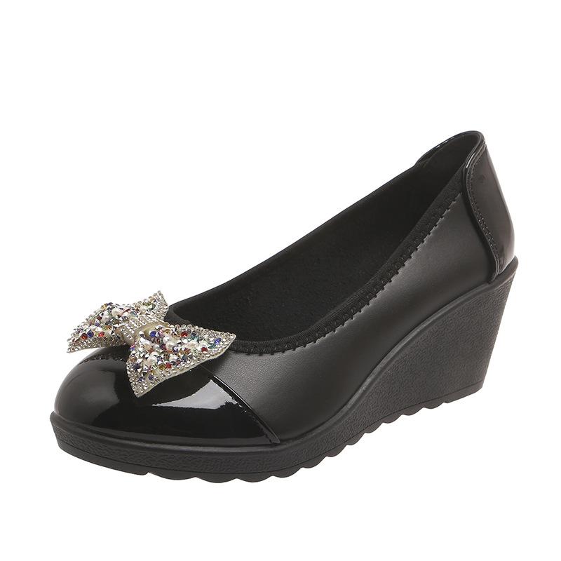 Женские одинарные туфли весна и осень 2024 новые рабочие туфли со стразами и мелким бантом на танкетке производитель обуви для мам