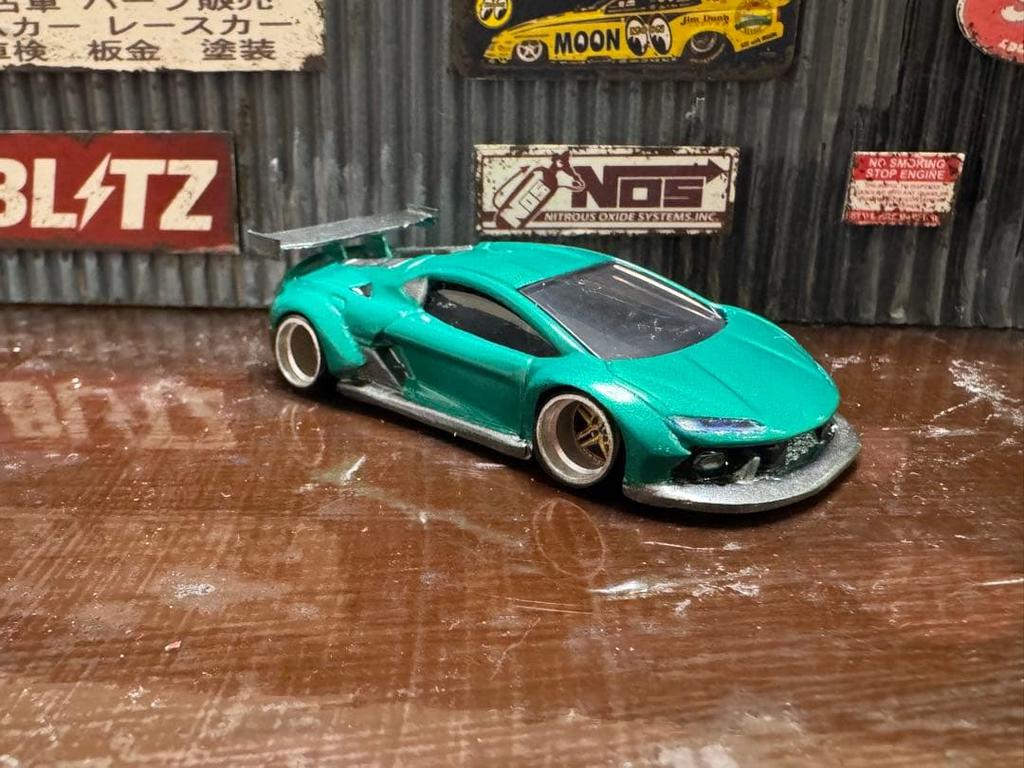 Металлическая зеленая мини-машинка Lamborghini Temerario