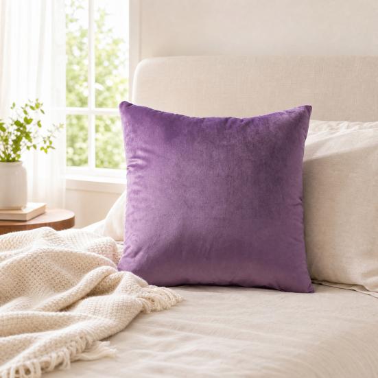 Solid Color Velvet Pillow Cover, Soft Plush Throw Pillow Case, 17.7x17.7 Inch Smooth Velvet Cushion Cover for Sofa, Bed, Office, Cozy Home Decor