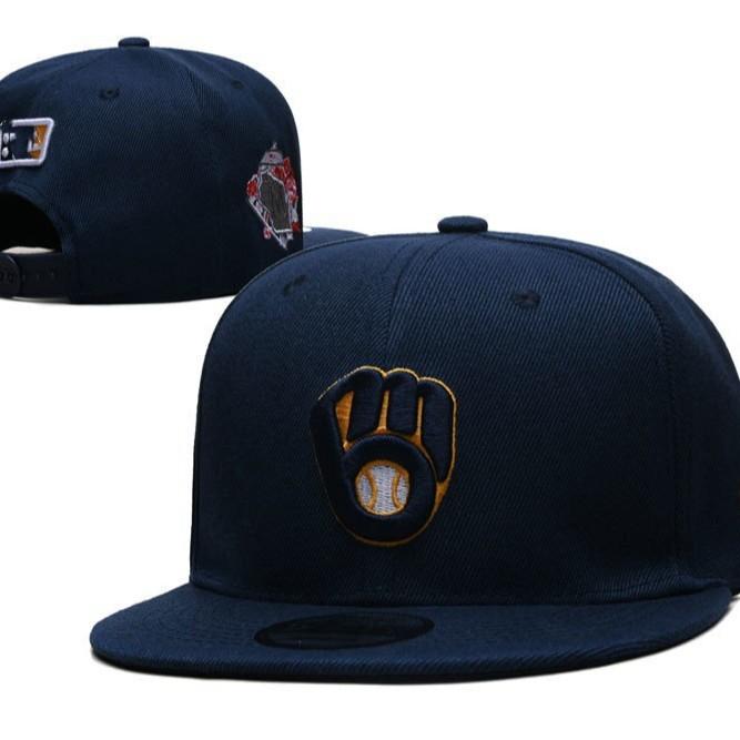 New fashion baseball cap, flat-brimmed adjustable hat with three-dimensional embroidery of the Blue Jays and Red Sox teams