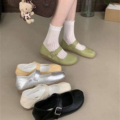 Весна и осень 2025 новые серебристые туфли Мэри Джейн с открытым верхом, мягкой подошвой, мягкой поверхностью, круглым носком, темпераментные одинарные туфли для ношения с юбкой