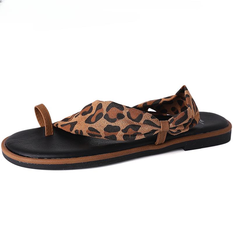 Мода 2024 Лето Новые Женские Шлепанцы Модные Сланцы с Перемычкой на Пальце Мягкий Плоский Каблук Уличные Пляжные Каникулы Женские Слайды