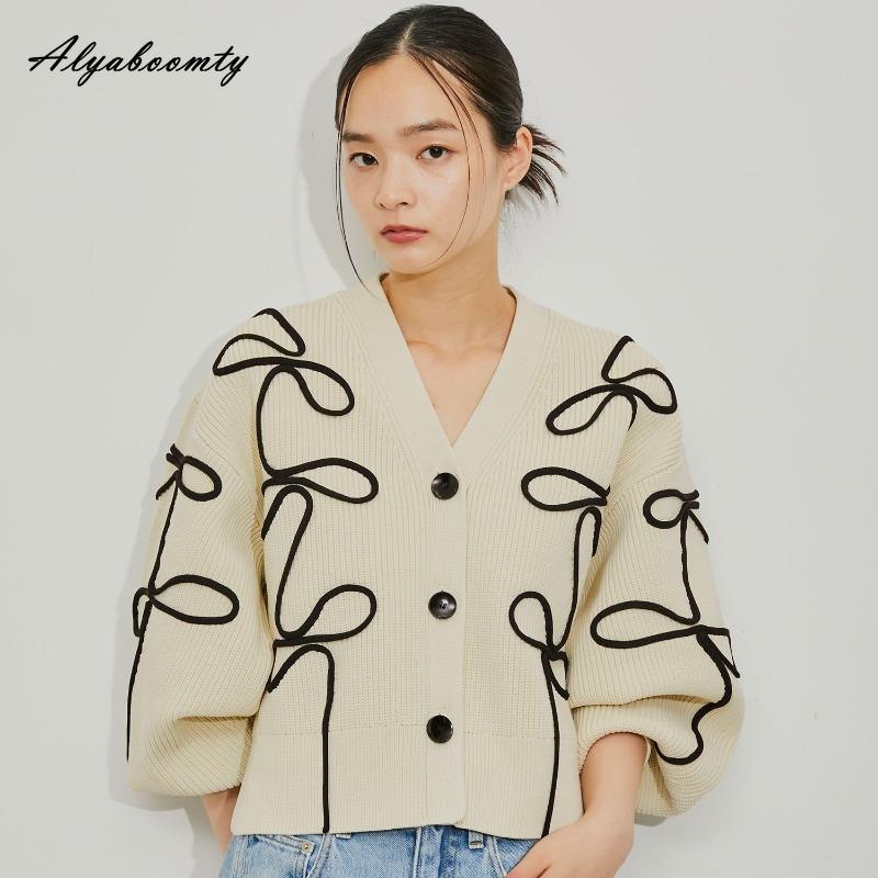 2025 Spring Autumn Women Stylish Knitted Cardigan V Neck Beige Gray Khaki Baggy Sweater Korean Fashion Streetwear Ladies' Basic Knitting Outerwear