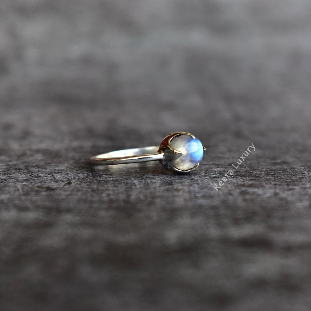 Moonstone Ring 925 sterling silver ring Blue sheen gemstone ring dainty Handmade ring daily wear ring Bridesmaid ring Gift for her