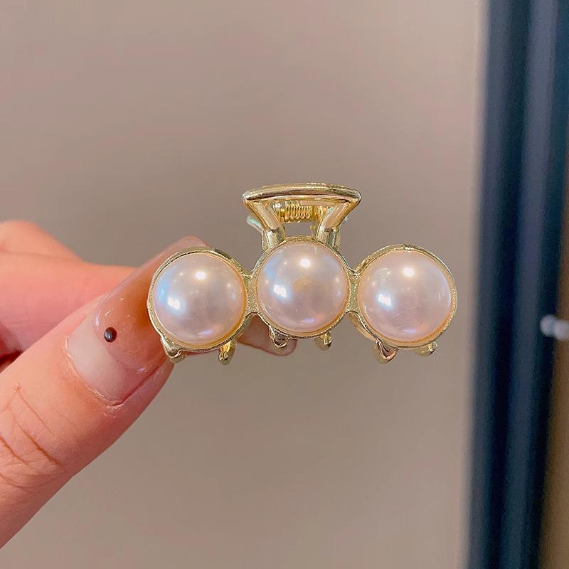 2025 Жемчужная заколка-краб для волос для женщин - Элегантный осенне-зимний аксессуар для волос для челки и боковых укладок