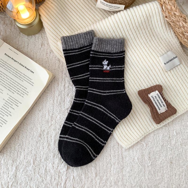 Новые женские осенне-зимние толстые полосатые носки с вышивкой, полностью сформированный ворс.