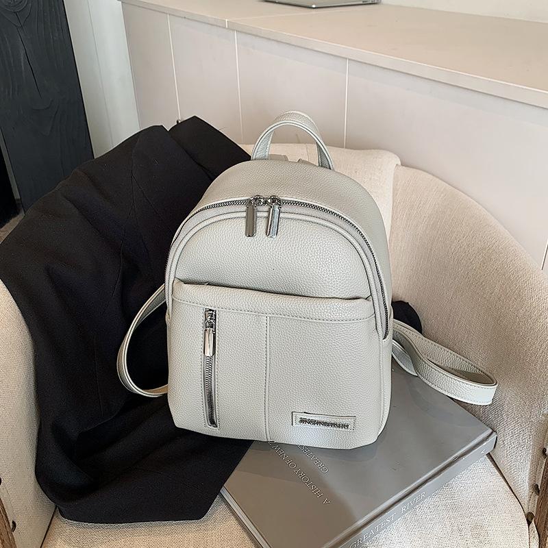 Модный универсальный рюкзак для поездок Женский новый большой вместимости Простой универсальный дорожный маленький рюкзак