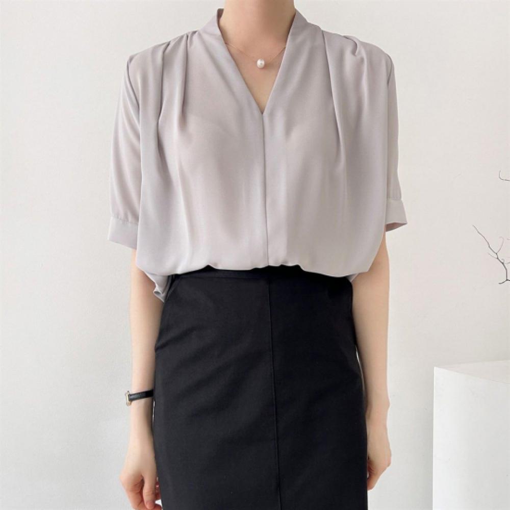 New ArriValS Open Run Women S Pearl Necklace V Neck Pleated Fit blouSe