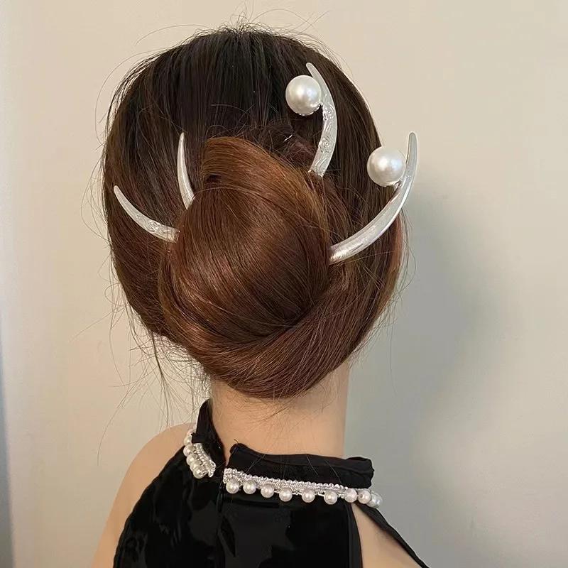 New Chinese Style Sine Moon Hairpin Women Half Moon Hair Sticks Metal Ponytail Coiffure Headdress Girls Jewelry Accessories
