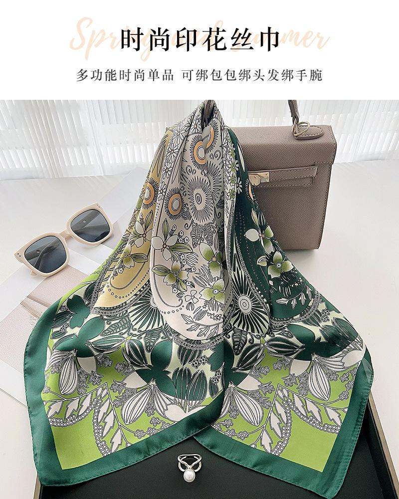 Spring and summer new fashionable versatile green small silk scarf small square scarf female Korean version ins style decorative thin scarf scarf scar