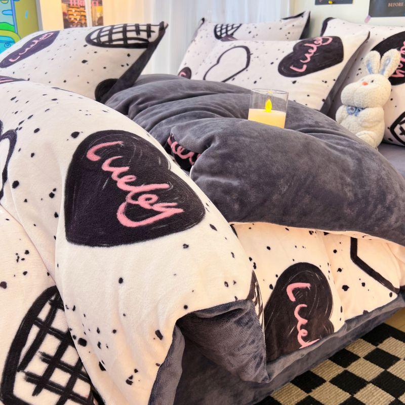 Winter Milk Flannel 4-piece Set Flange Plus Flannel Comforter Set Sheets Hats Bed 3-piece Set