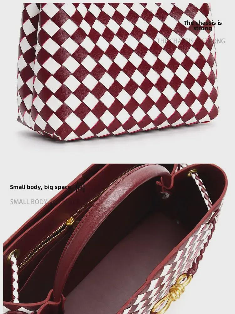 Модная плетеная сумка-тоут 2023 года: Золотая фурнитура, пряжка-веревка, ромбовидный дизайн, большая вместимость, сумка через плечо и через плечо для женщин