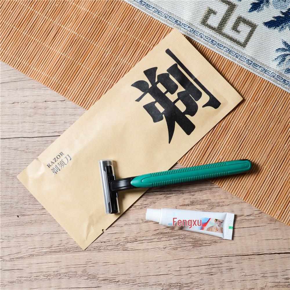 Одноразовая гостиничная бритва и бритвенный нож для использования в бане или дома