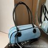 Bag Women's 2025 New Spring and Summer Niche Premium Portable Bowling Bag Retro One Shoulder Crossbody Baguette Bag