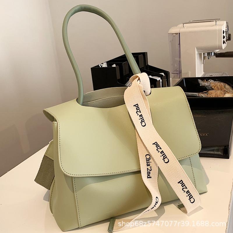 Customized Soft Leather Premium Texture Big Bag Women's 2025 New Trendy Messenger Bag Large Capacity Shoulder Commuter Tote Bag