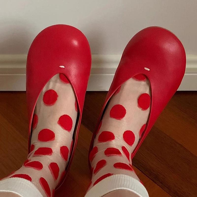 Big Head Shoes Women's 2024 Minimalist Retro Small Red Shoes Flat-soled Grandma Shoes Inner Height Increase Single Shoe Tide