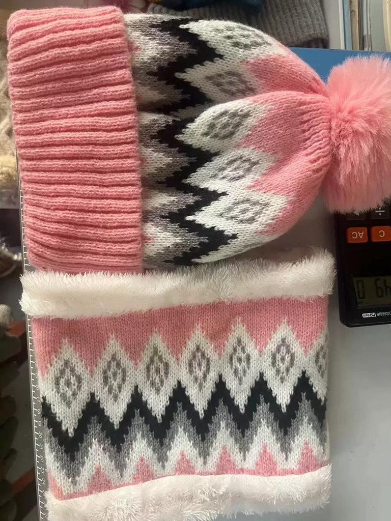 Thickened Fleece Knitted Hat Winter Cycling Cap Women's Outdoor Cold Proof Two-Piece Set Ear And Neck Protection Hat