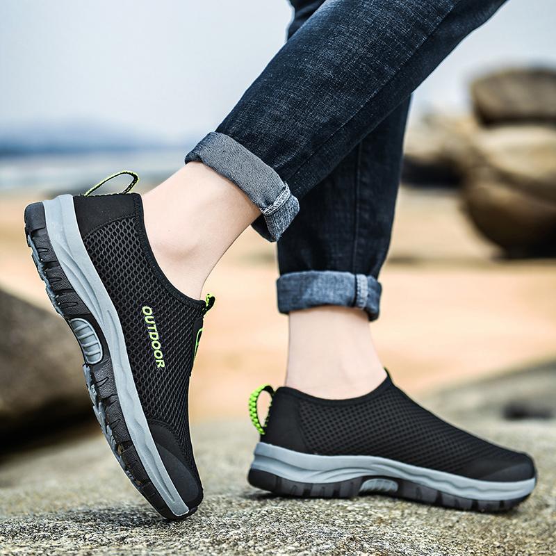 Men Casual Sneakers Lightweight Mesh Slip On Flats Vulcanized Shoes Summer Breathable Spring Shoes for Men Masculino Wholesale