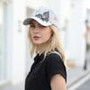 Модная сетчатая женская бейсболка Черная со стразами Дышащая солнцезащитная кепка Регулируемая с декором-бабочкой Козырек Весна Лето Осень