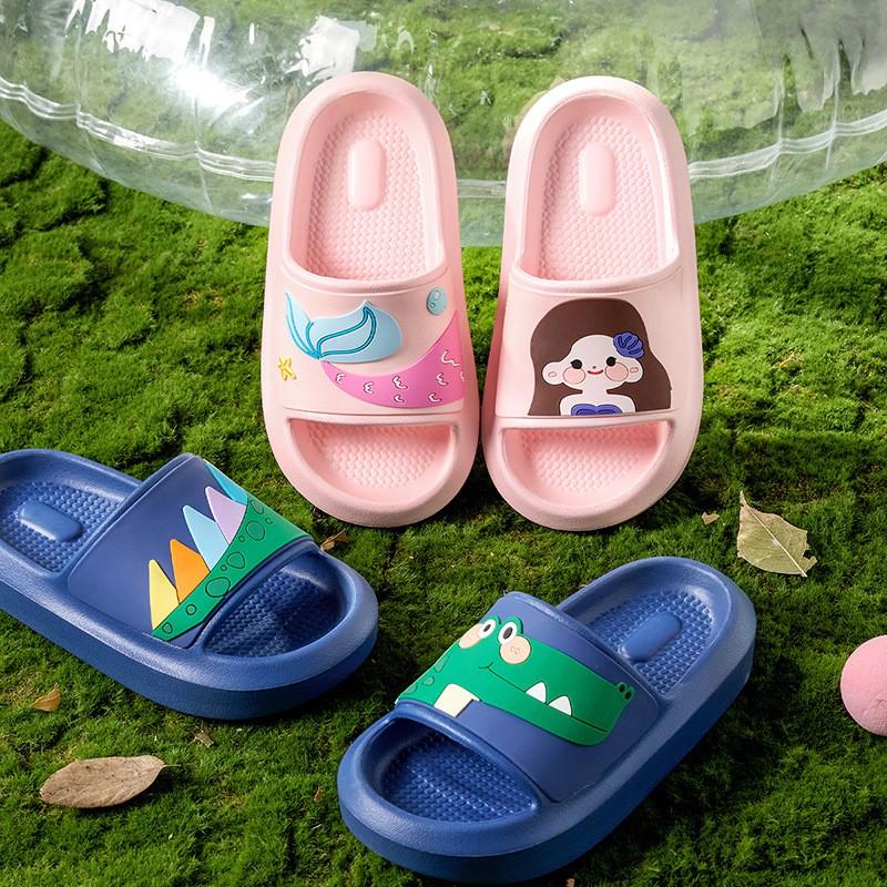 Kids Slippers Boys Girls Cartoon Design Open-Back Home Bathroom Indoor Sandals