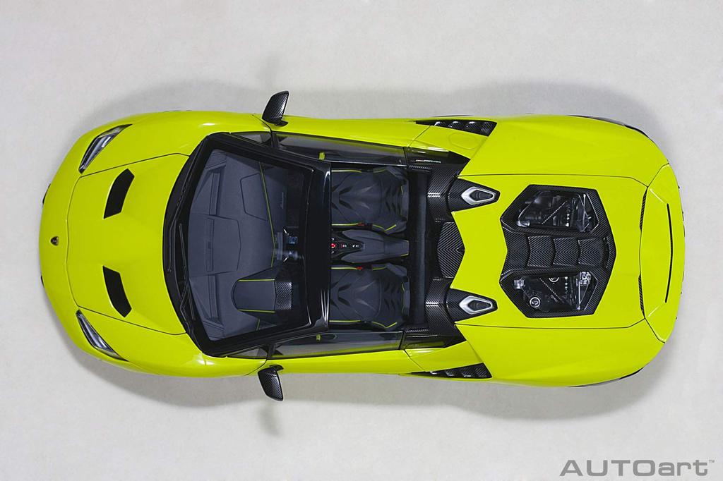 AUTOart Lamborghini Centenario Roadster светло-зеленый Готовый продукт 1/18