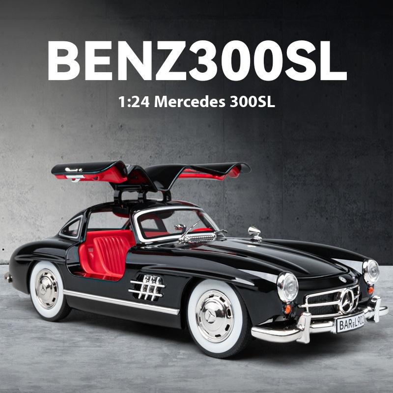 Масштаб 1/24 Классический автомобиль Benz 300SL Металлическая литая модель автомобиля со звуком и светом Коллекционирование Хобби Настольное декоративное украшение Подарок