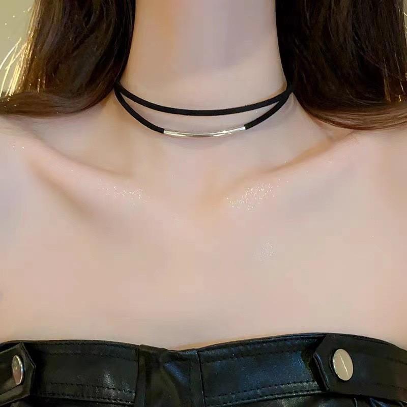 Chic Spicy Girl Leather Bell Choker Necklace – Unique Minority Design
