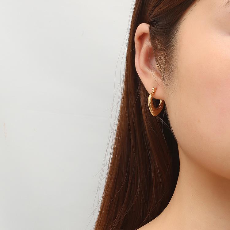 Женские серьги Love из нержавеющей стали Simple Wind женские серьги с покрытием 18K Trend