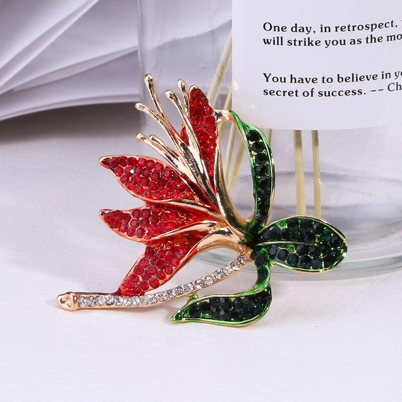 Blucome Elegant Narcissus Rhinestone Brooch for Women Unisex Zirconia Leaf Party Office Brooch Pin Gifts
