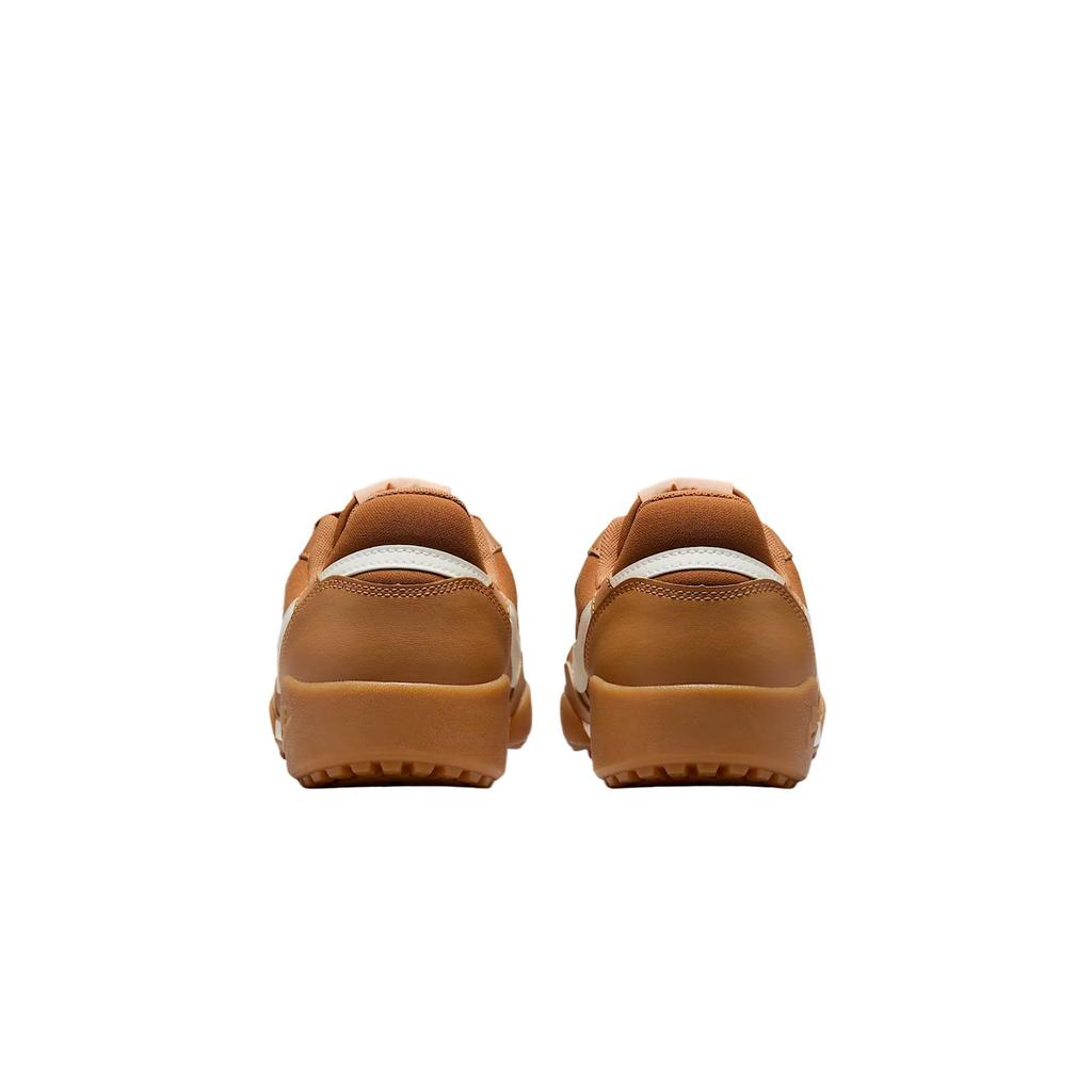 Nike Женские кроссовки Terra Manta Flax Коричневые с подошвой цвета жвачки и светло-коричневыми вставками Sail HQ1940-200