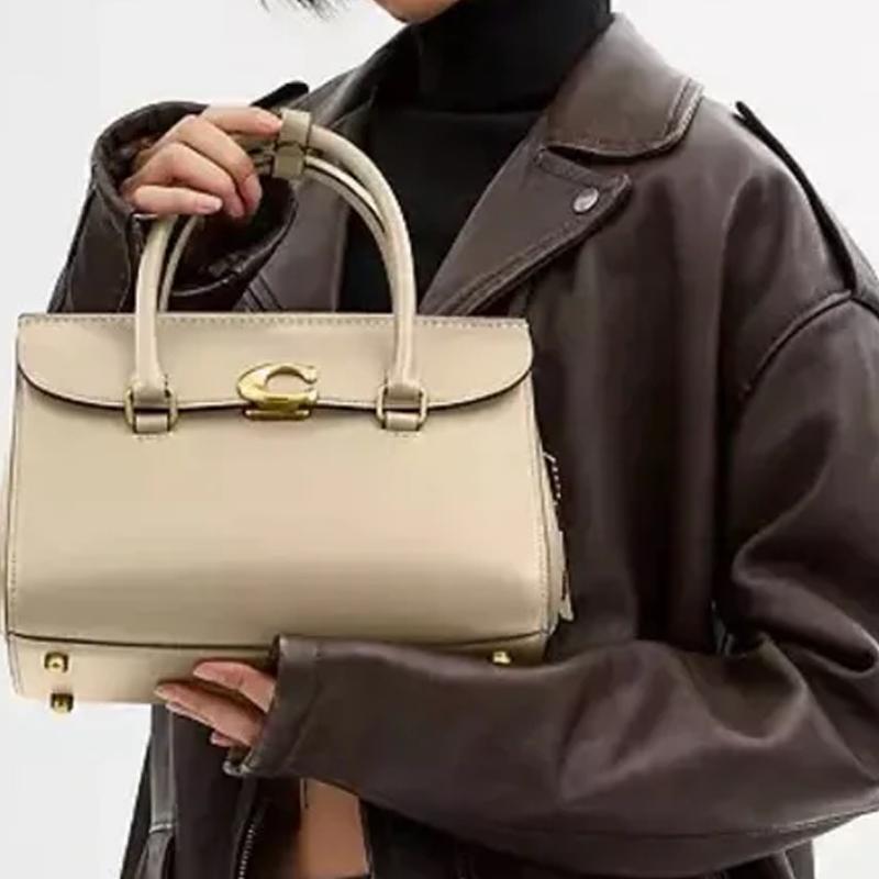 Coach Broome 26 Casual Solid Color Brand Logo Push Lock Multifunctional Pocket Protection Foot Leather Briefcase Handbag Medium CP119-B4IY
