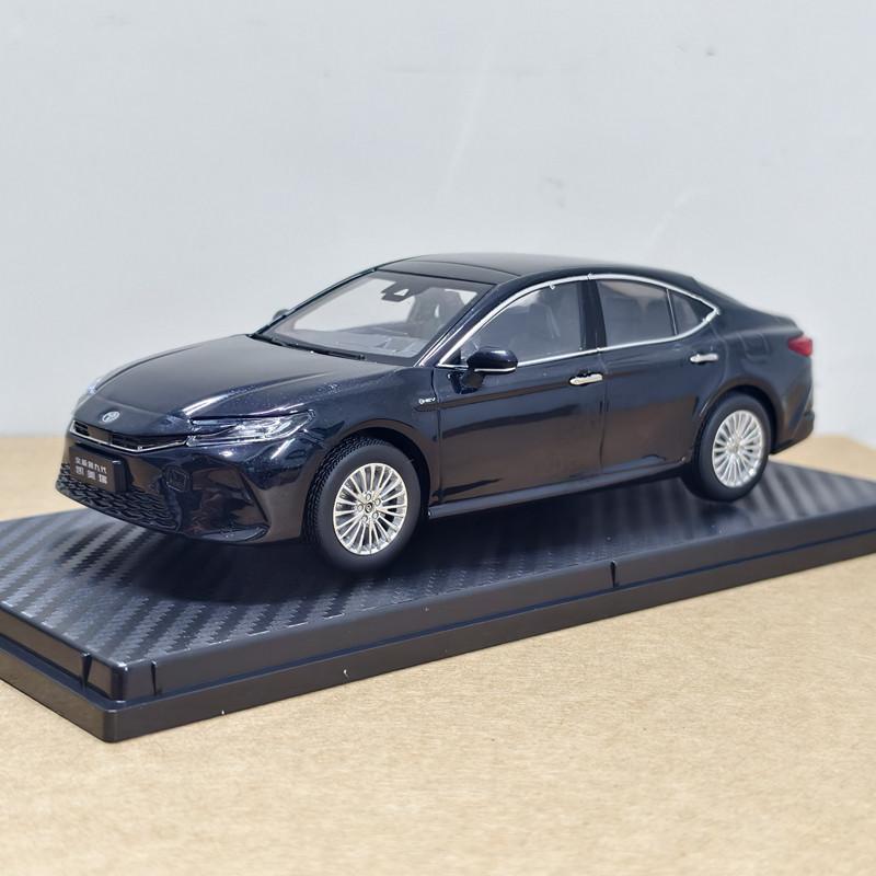 1:Масштаб 30 Модель автомобиля Toyota Camry 2024 Xse Camry, литая модель из сплава, коллекционная модель для настольного дисплея и подарка, в наличии