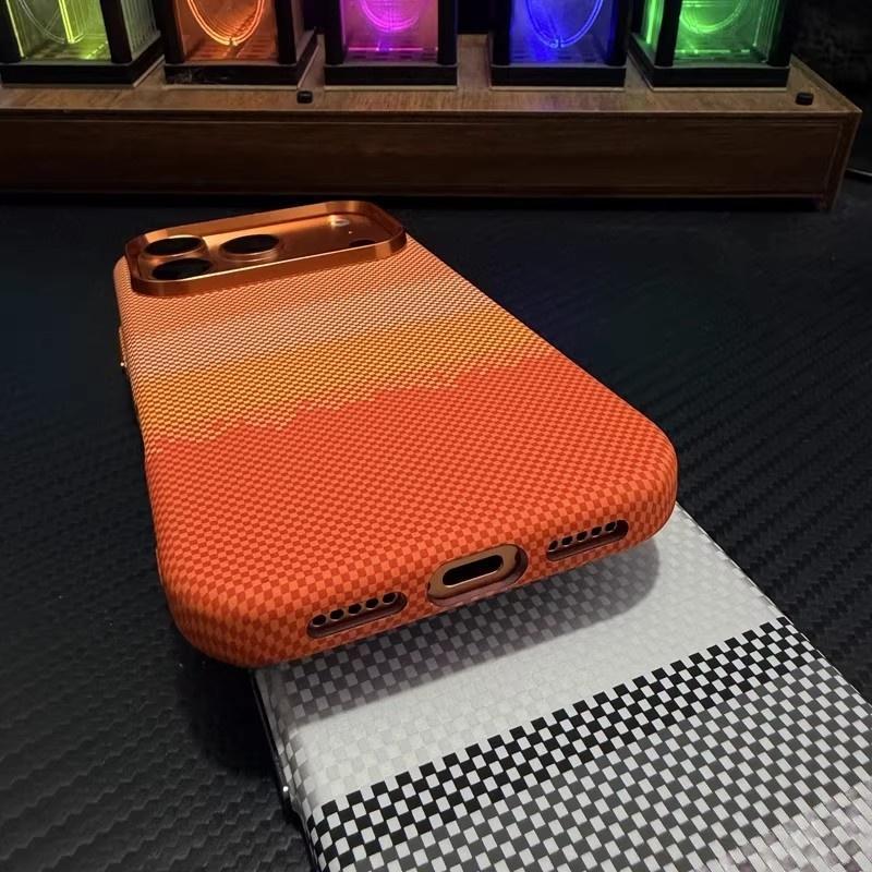 Магнитный чехол из кевлара для iPhone 17 Pro Max: Дизайн «Высокогорный ручей», Полное покрытие, Защита от падений, Совместимо с Apple 16