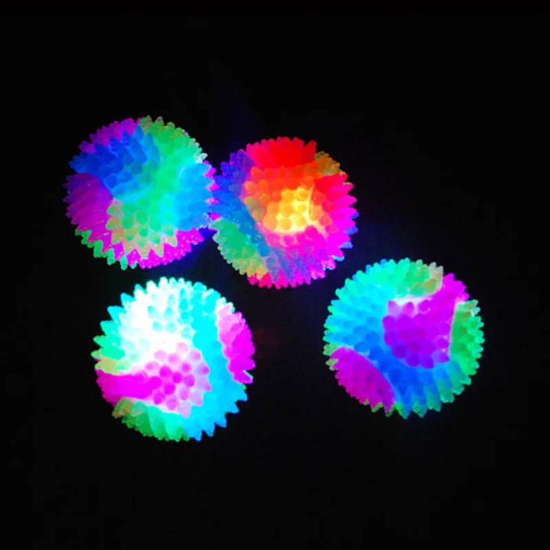Светящийся LED мячик для собак, мигающий эластичный жевательный мяч, интерактивные световые игрушки для щенков, котят, собак