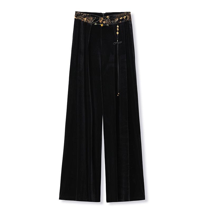 1116 new early autumn high-end national style new Chinese sexy embroidery suspender light luxury loose trousers set M8111
