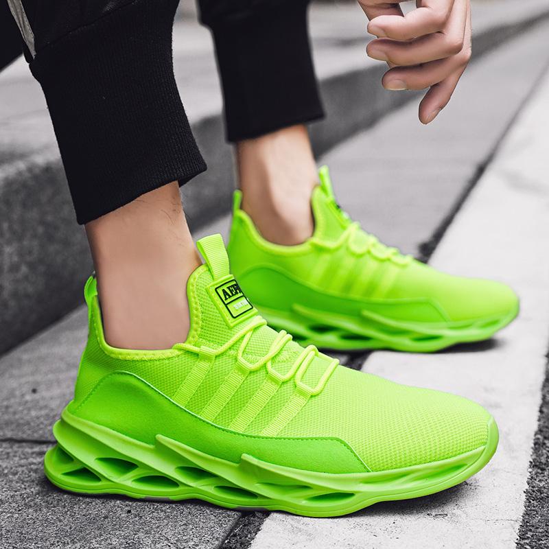 Мужская большая размерная летная и дышащая сетчатая поверхность, ультралегкая, удобная мужская спортивная обувь для фитнеса и бега