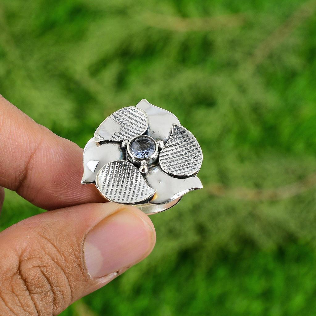 Круглый камень Танзанитовый кварц Цветок Солитер Безель Бохо Кольцо Стерлинговое серебро