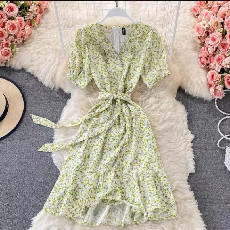 French v-neck floral dress summer new high waist thin sweet small ruffle edge A-word skirt short skirt
