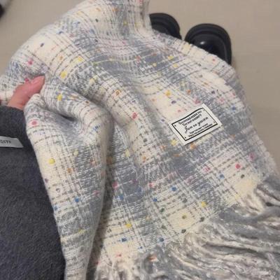 Корейский шарф со звездным узором 2024 года — женская универсальная шаль на осень и зиму для студентов и пар, теплая и стильная.