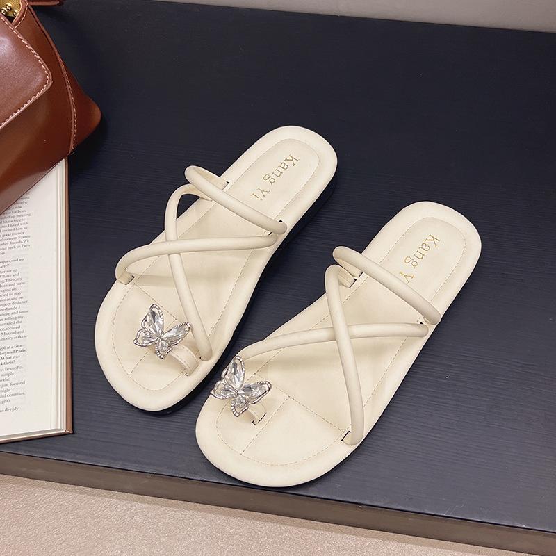 2025 Summer New Cool Slippers Outer Thick-soled Slippers Flat-bottomed French-style Beach One-word Set of Toe Rhinestone Cold Slippers