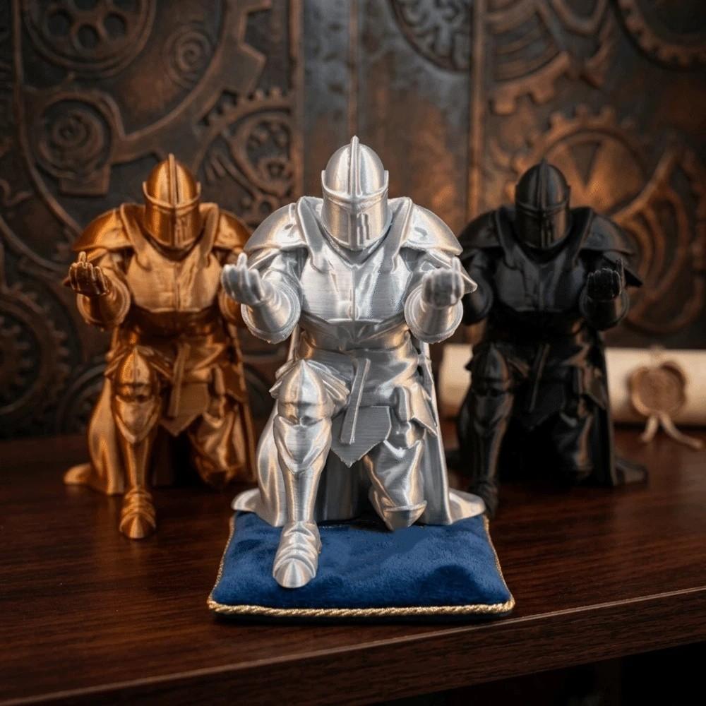 Creative Knight Decoration Funny Desktop Accessory Fashion Pen Holder Office