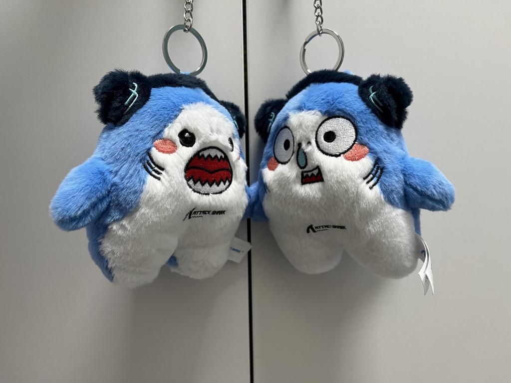 ATTACK SHARK Plush Toy, Fluffy and Furry, 10x10x13cm, Odorless, Non-shedding, Perfect for Hanging In a Backpack, Birthday Gift for Boyfriend, Child,