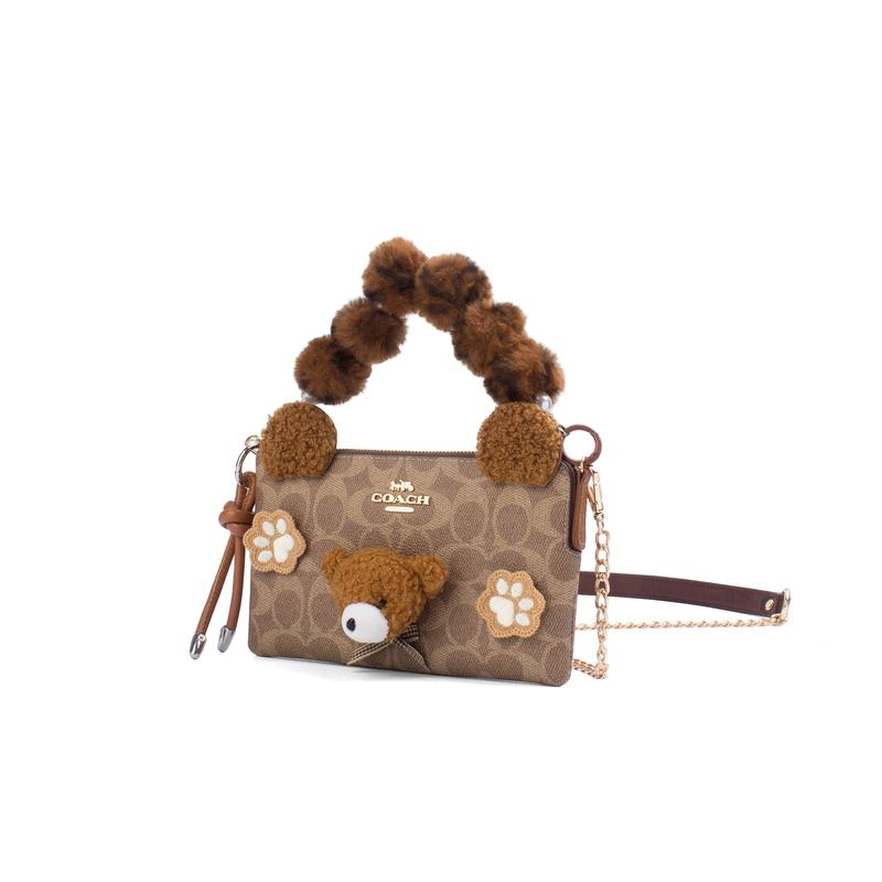 COACH clutch bag [Customized bag] 19 Bear hugging clouds, Ding Duo, plush doll, bear decoration, fashionable and versatile, simple bear hugging clouds