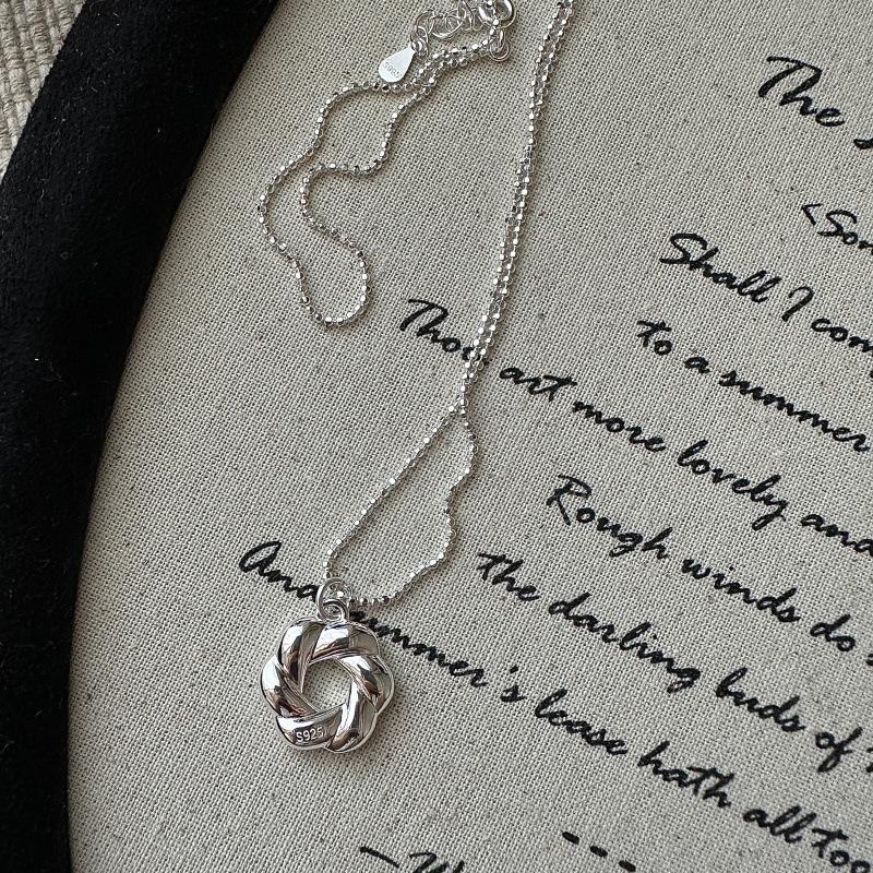 S925 Sterling Silver Niche Design Croissant Simple Necklace Wind Blogger Collarbone Chain