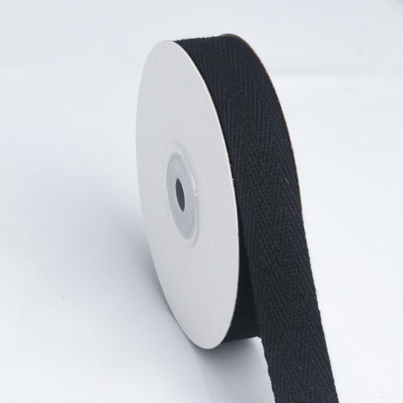 Романтичная и уютная елочка из хлопковой ленты своими рукамиАксессуары для костюмовТканая хлопковая лентаЛентаЦветная лентаЛента для воротникаГрубая одеждаШапкиАксессуары