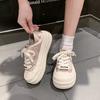 Популярные маленькие белые туфли женские 2025 весна и осень новая большая голова хлебные туфли толстая подошва увеличивающие рост кеды студенческие повседневные туфли