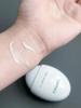Chanel Легкий крем для рук La Crème Main, Быстро впитывающийся, Нежирный лосьон для рук для женщин, 50 мл