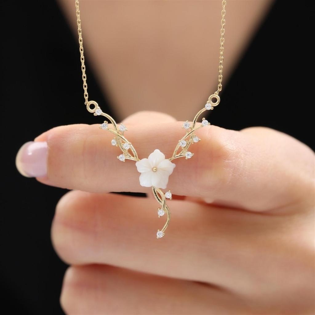 Magnolia and Ivy Gold Color Flowers Silver Necklace